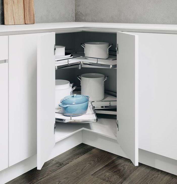 چگونه با محصولات فانتونی، کابینتهای گوشه و کنج آشپزخانه را کاربردیتر کنیم؟ 1 چگونه با محصولات فانتونی، کابینتهای گوشه و کنج آشپزخانه را کاربردیتر کنیم؟